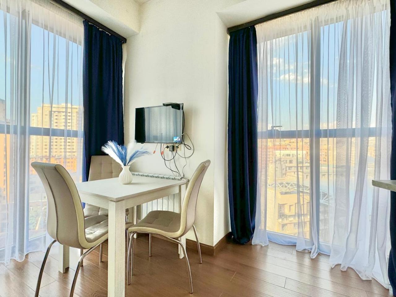 Ns Apartments In Yerevan City Centre מראה חיצוני תמונה
